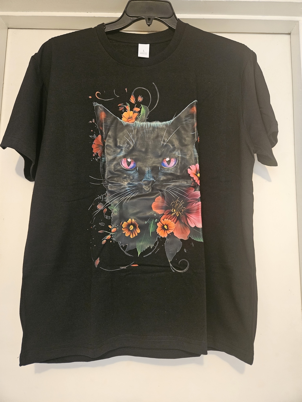 Unisex Black Cat Floral Size L Graphic Tee - Pink & Orange Accents